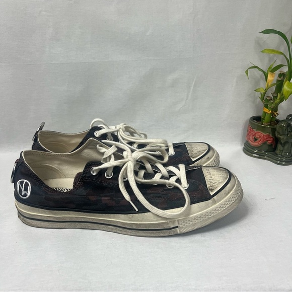 Undercover Converse - Picture 2 of 6